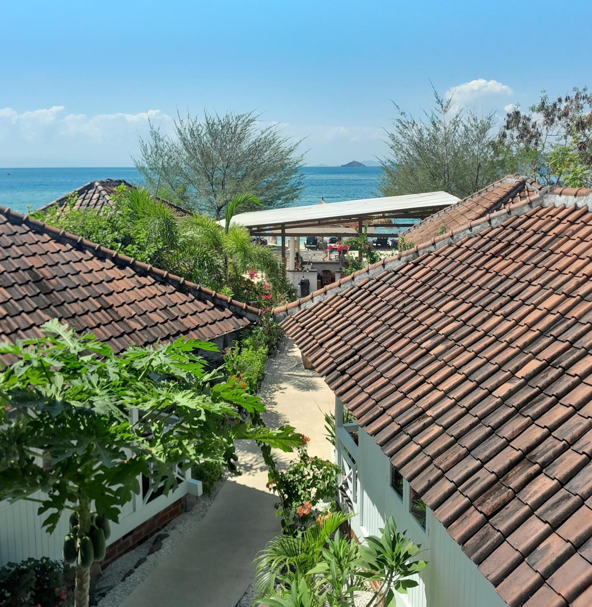 The High Dive Gili Gede By Ultimate Resorts Екстериор снимка